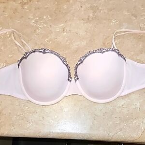 DKNY Everyday Luxe Balconette bra - size 36C